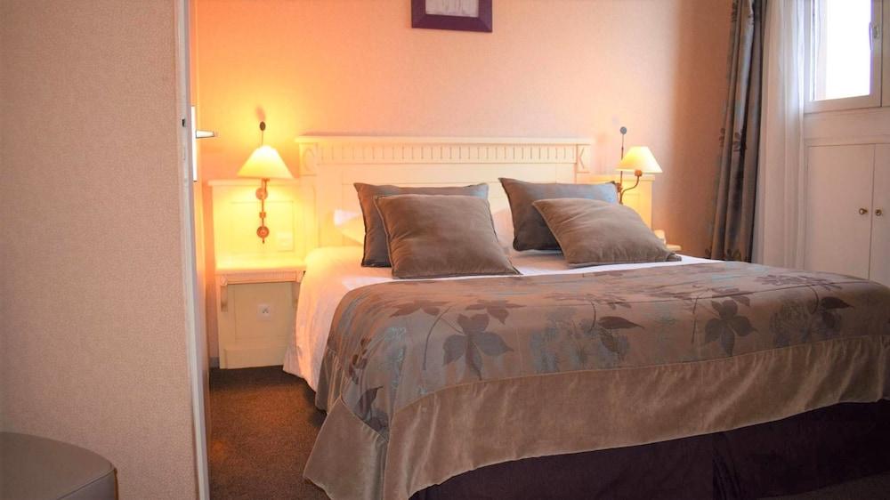 Le Trophee Boutique Hotel Spa- La Loggia Appart'Hotel دوفييل المظهر الخارجي الصورة