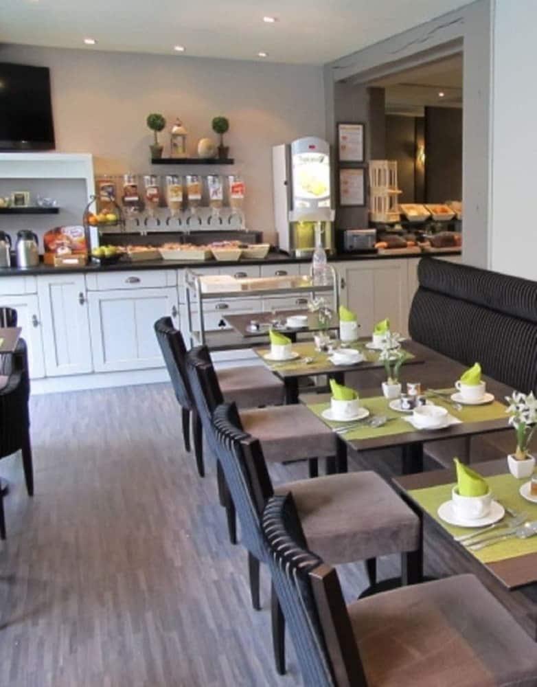 Le Trophee Boutique Hotel Spa- La Loggia Appart'Hotel دوفييل المظهر الخارجي الصورة