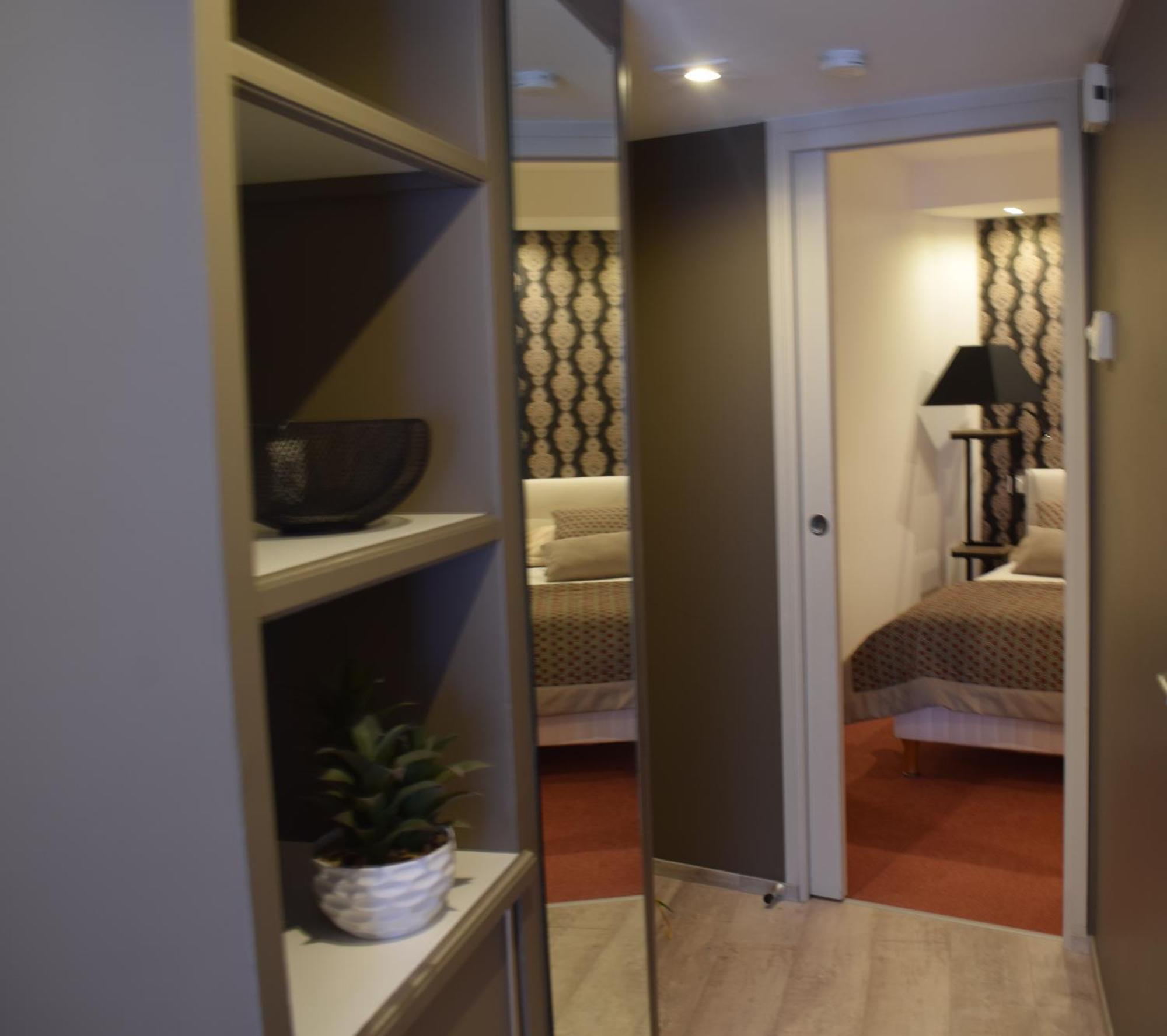Le Trophee Boutique Hotel Spa- La Loggia Appart'Hotel دوفييل المظهر الخارجي الصورة