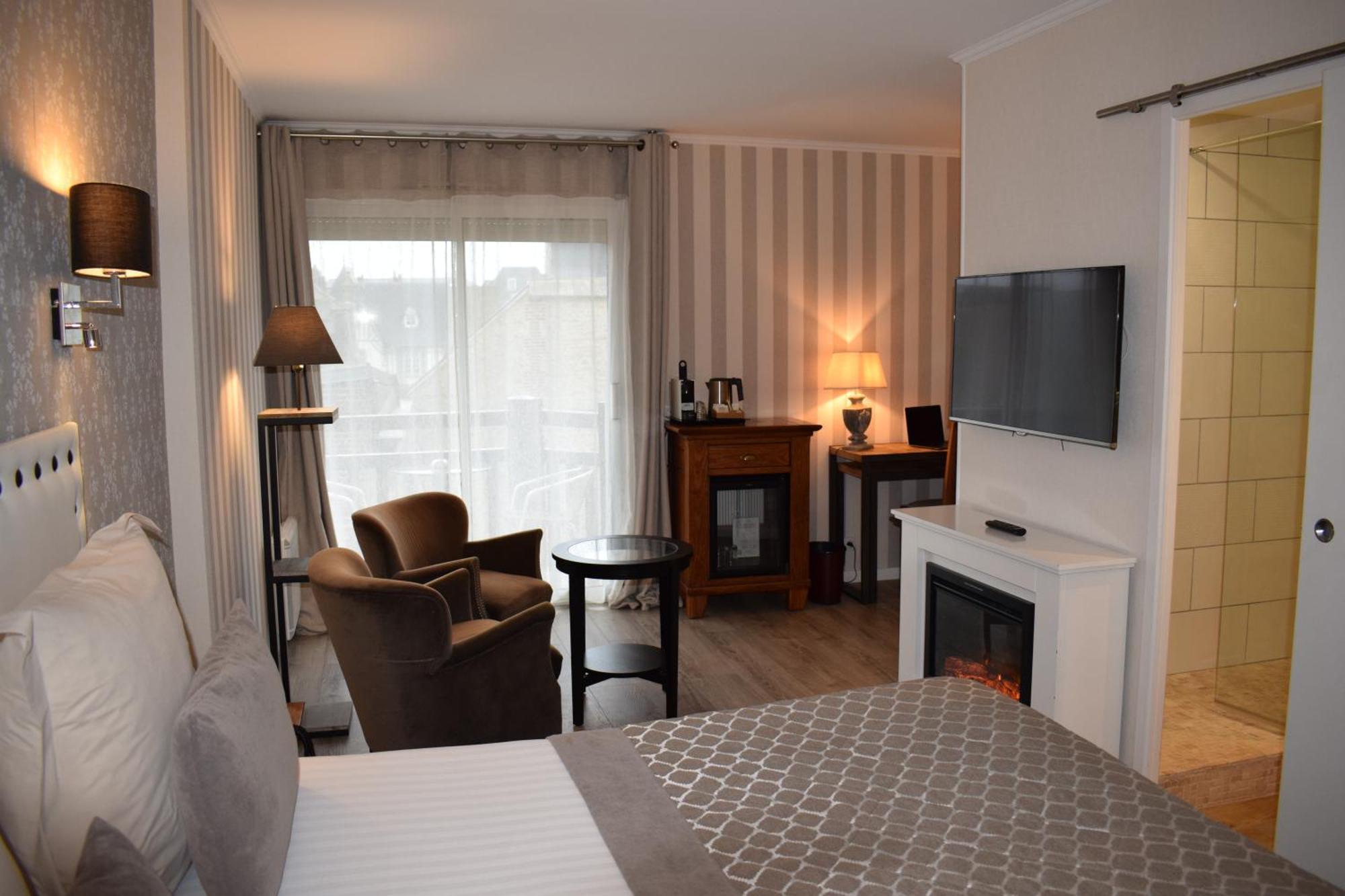 Le Trophee Boutique Hotel Spa- La Loggia Appart'Hotel دوفييل المظهر الخارجي الصورة