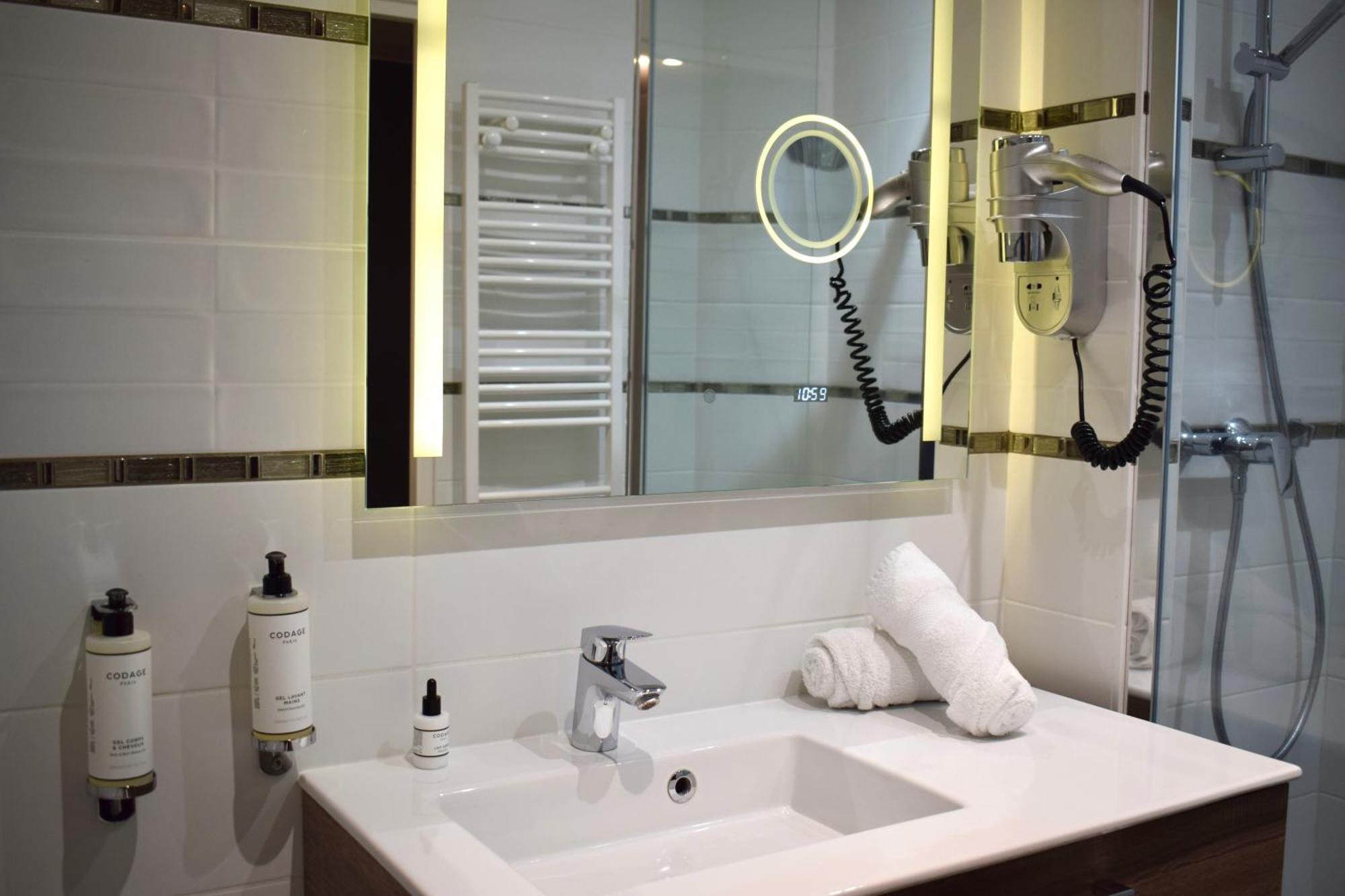 Le Trophee Boutique Hotel Spa- La Loggia Appart'Hotel دوفييل المظهر الخارجي الصورة