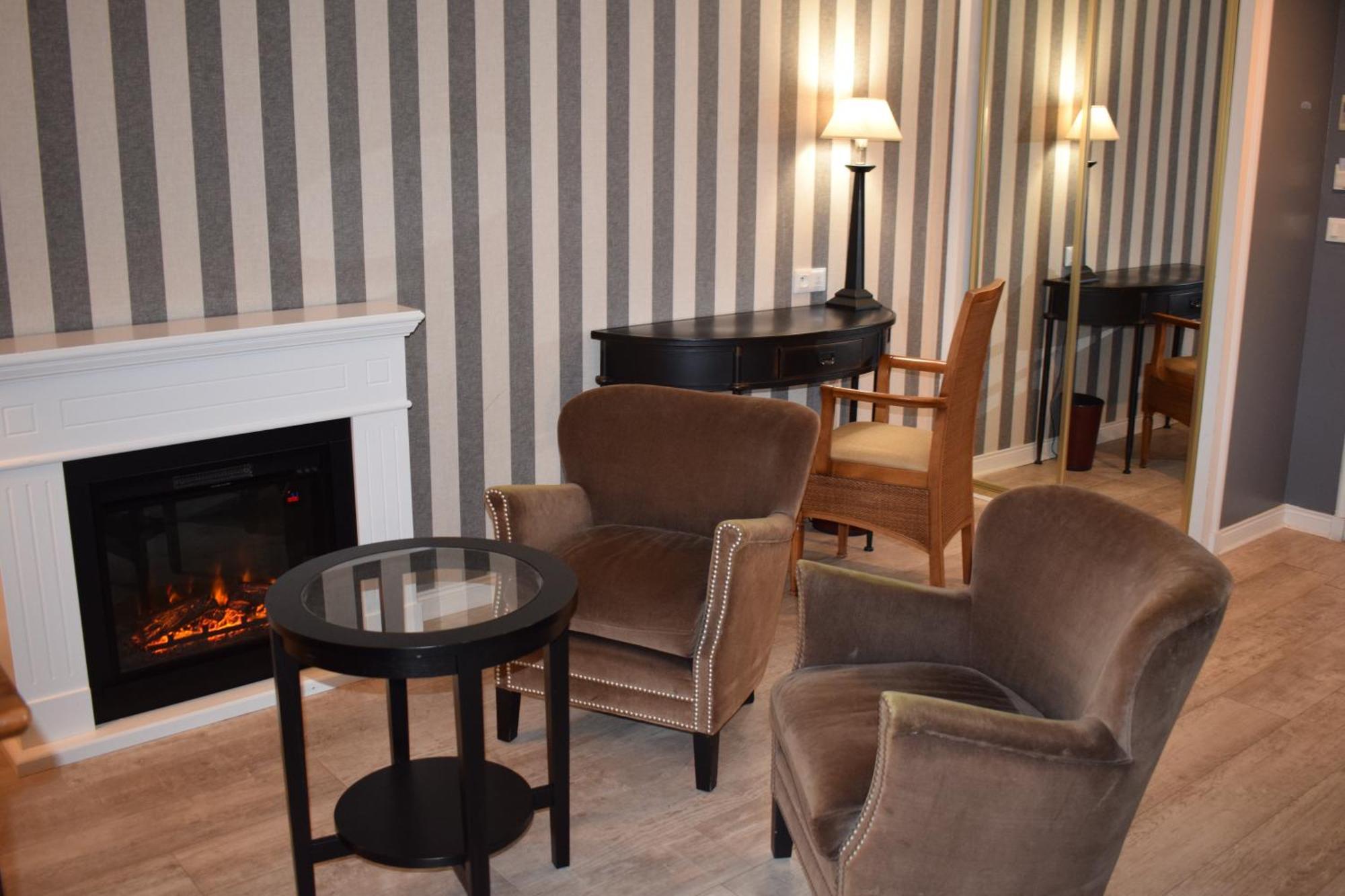 Le Trophee Boutique Hotel Spa- La Loggia Appart'Hotel دوفييل المظهر الخارجي الصورة